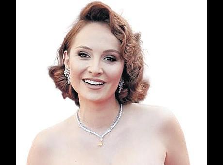 Cannes sahnesinde ilk Türk bebek Cannes sahnesinde ilk Türk bebek