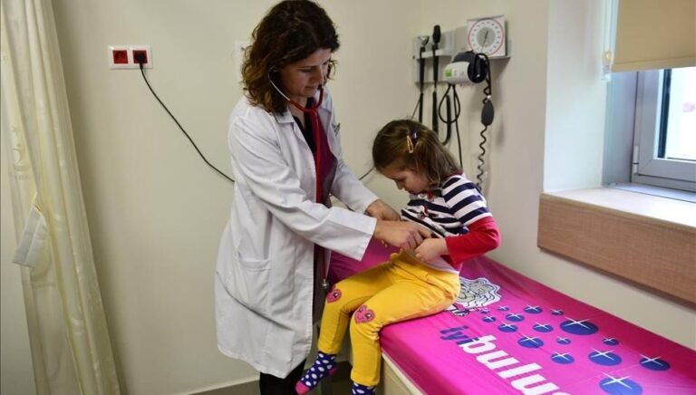 Çocuk doktoru bulmak zorlaşıyor Çocuk doktoru bulmak zorlaşıyor