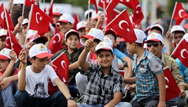 Gençlik Marşı ne zaman, nasıl yazıldı? Gençlik Marşı’nın sözleri ve hikayesi Gençlik Marşı ne zaman, nasıl yazıldı? Gençlik Marşı’nın sözleri ve hikayesi