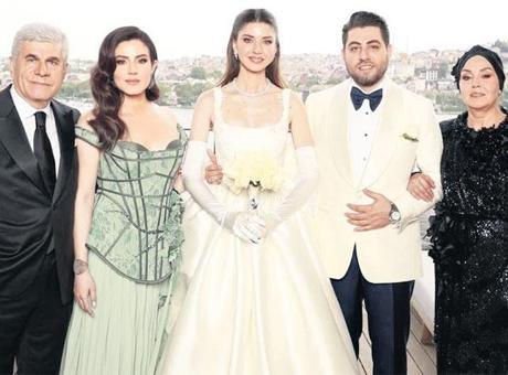 Görkemli düğün Görkemli düğün