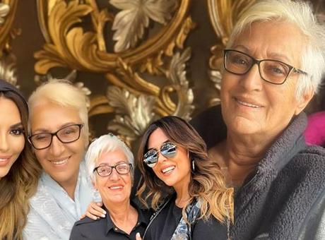 Haberler: Annesini kaybeden Aslı Hünel Instagram paylaşımıyla takipçilerini duygulandırdı Haberler: Annesini kaybeden Aslı Hünel Instagram paylaşımıyla takipçilerini duygulandırdı