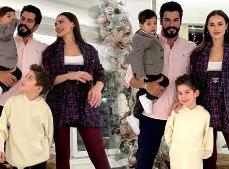 Haberler: Burak Özçivit ve Fahriye Evcen çifti Instagram’dan aile pozlarını paylaştı Haberler: Burak Özçivit ve Fahriye Evcen çifti Instagram’dan aile pozlarını paylaştı