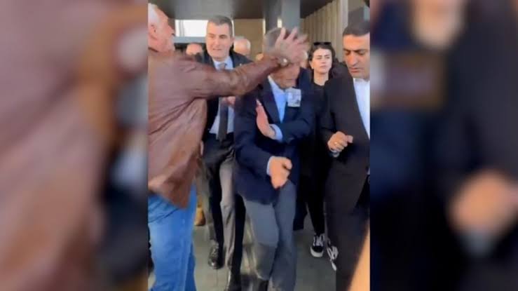 Selçuk Tengioğlu’nun hem Özgür Özel’e saldırısından ceza alacağı hem de daha önce işlediği suçlar nedeniyle kalan hapis cezasını çekeceği öğrenildi Selçuk Tengioğlu’nun hem Özgür Özel’e saldırısından ceza alacağı hem de daha önce işlediği suçlar nedeniyle kalan hapis cezasını çekeceği öğrenildi