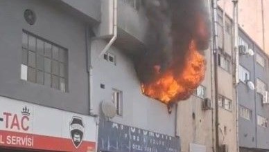 Kağıthane’de iş yerinde yangın: 1 can kaybı, 3 yaralı Kağıthane’de iş yerinde yangın: 1 can kaybı, 3 yaralı