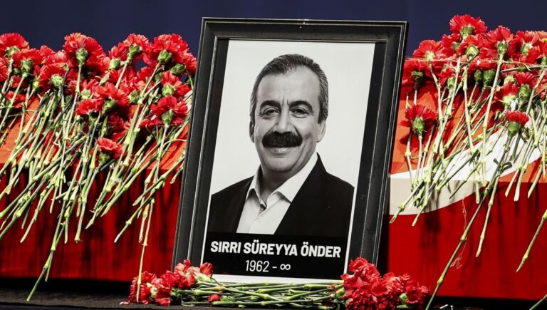 Meclis’te Sırrı Süreyya Önder anması Meclis’te Sırrı Süreyya Önder anması