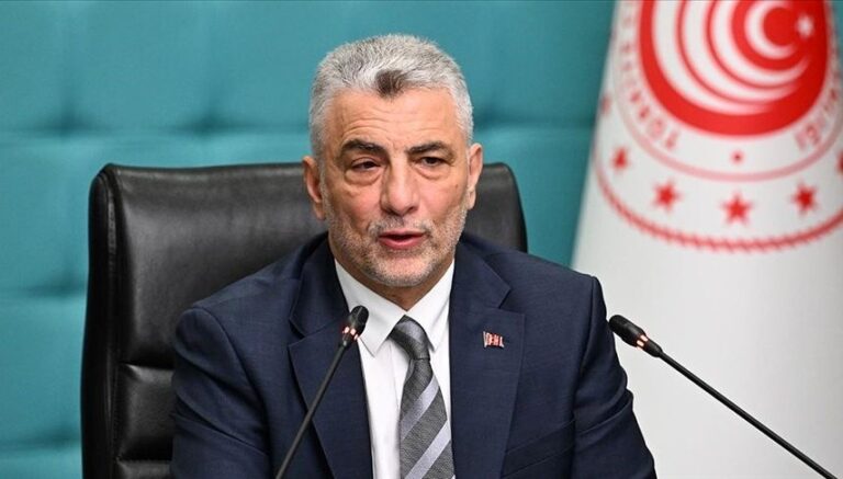 Ticaret Bakanı Bolat, ödemeler dengesi verilerini değerlendirdi Ticaret Bakanı Bolat, ödemeler dengesi verilerini değerlendirdi