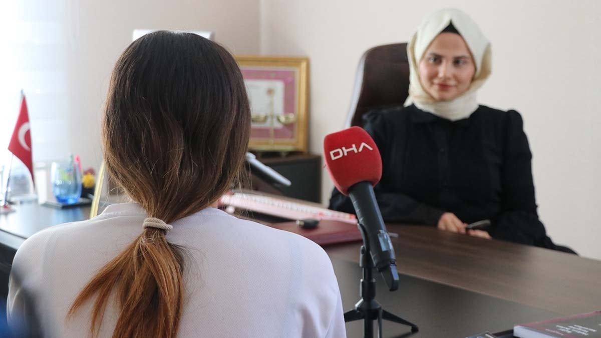 17 yaşındaki kızı ‘İçinde 5 cin var’ diyerek istismar etti: Cezası belli oldu 17 yaşındaki kızı ‘İçinde 5 cin var’ diyerek istismar etti: Cezası belli oldu