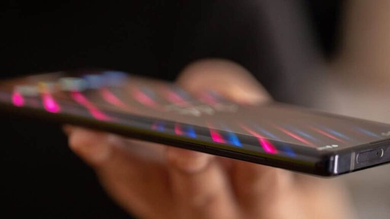 2K Real RGB OLED Ekranlı Telefonlar Yolda 2K Real RGB OLED Ekranlı Telefonlar Yolda