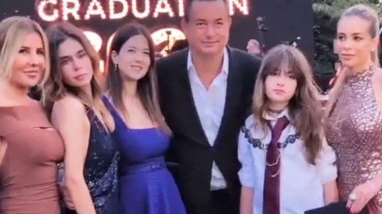 Acun Ilıcalı ve Zeynep Yılmaz’ın kızları Yasemin mezun oldu Acun Ilıcalı ve Zeynep Yılmaz’ın kızları Yasemin mezun oldu
