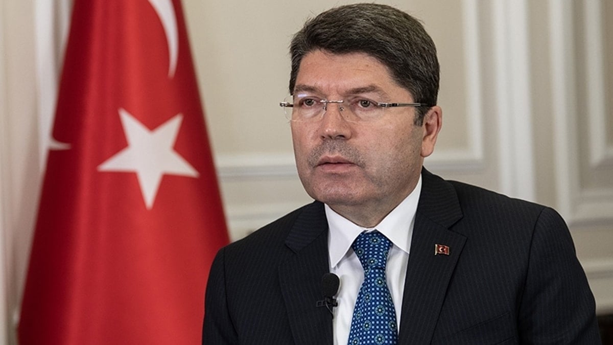 Adalet Bakanı’ndan Ferdi Zeyrek açıklaması! 2 kişinin şüpheli sıfatıyla ifadeleri alındı Adalet Bakanı’ndan Ferdi Zeyrek açıklaması! 2 kişinin şüpheli sıfatıyla ifadeleri alındı