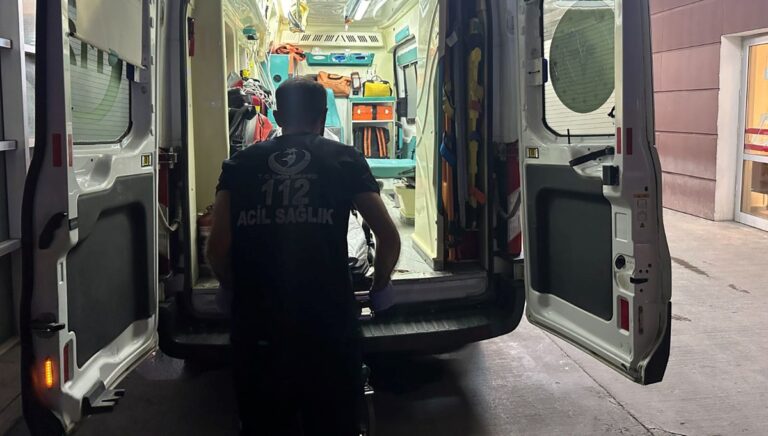 Adıyaman’da 5 yaşındaki çocuğa otomobil çarptı Adıyaman’da 5 yaşındaki çocuğa otomobil çarptı