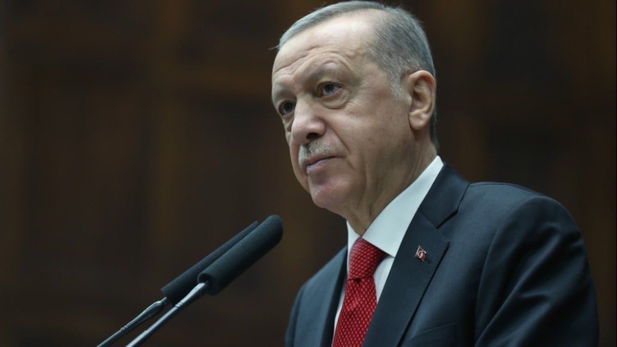 ‘Akli dengesi yerinde olmayan kişi ‘Cumhurbaşkanı’na hakaretten’ tutuklandı’ ‘Akli dengesi yerinde olmayan kişi ‘Cumhurbaşkanı’na hakaretten’ tutuklandı’