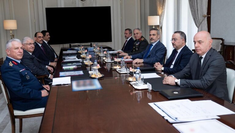 Ankara’da kritik güvenlik zirvesi: Gündem İsrail’in İran’a saldırısı Ankara’da kritik güvenlik zirvesi: Gündem İsrail’in İran’a saldırısı