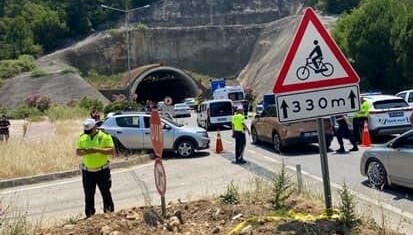 Antalya’da tünel girişinde kaza Antalya’da tünel girişinde kaza