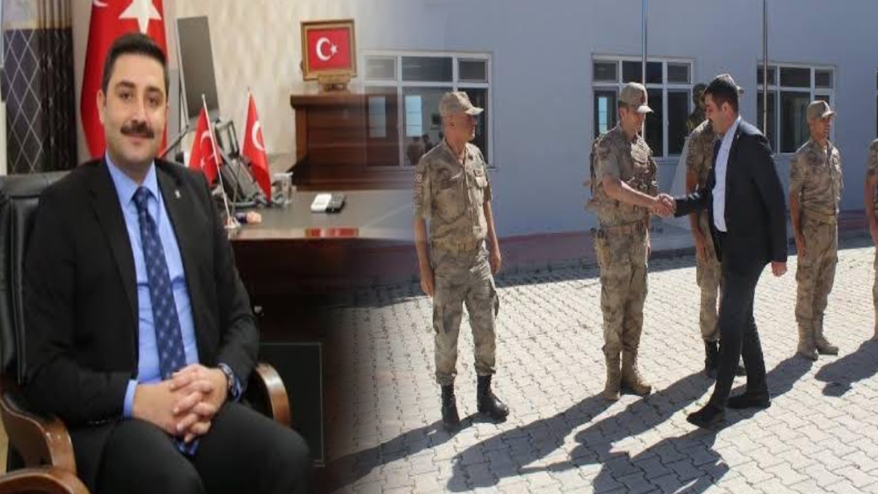 Askeri törenle karşılanmıştı… AKP’li eski başkan sağlık müdürü oluyor Askeri törenle karşılanmıştı… AKP’li eski başkan sağlık müdürü oluyor
