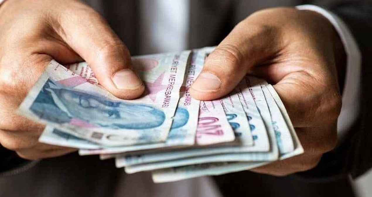 Bakan Bayraktar: Petrol yüzünden enerji fiyatları artabilir Bakan Bayraktar: Petrol yüzünden enerji fiyatları artabilir