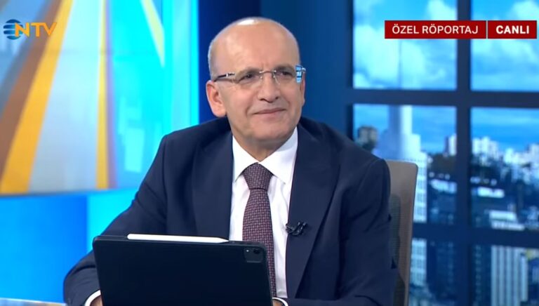Bakan Şimşek NTV’de konuştu: “Enflasyon düşüyor ve düşmeye devam edecek” Bakan Şimşek NTV’de konuştu: “Enflasyon düşüyor ve düşmeye devam edecek”