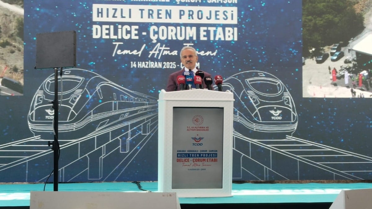 Bakan Uraloğlu: 2053’te ülkemizi 48 saatte dolaşmak mümkün olacak Bakan Uraloğlu: 2053’te ülkemizi 48 saatte dolaşmak mümkün olacak