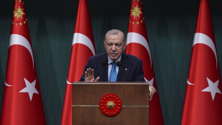 Bayram sonrası gündem yoğun: AK Parti kampa girecek Bayram sonrası gündem yoğun: AK Parti kampa girecek