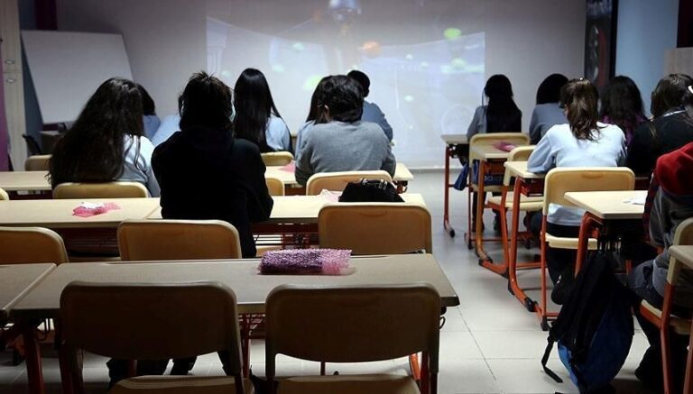 Bayramdan sonra okullar açılacak mı? 9 Haziran’da okullar tatil mi? Bayramdan sonra okullar açılacak mı? 9 Haziran’da okullar tatil mi?