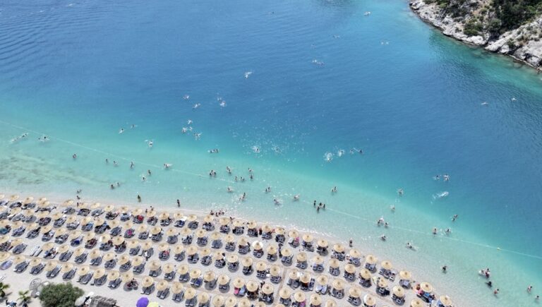 Bayramın son gününde Muğla sahillerinde hareketlilik Bayramın son gününde Muğla sahillerinde hareketlilik