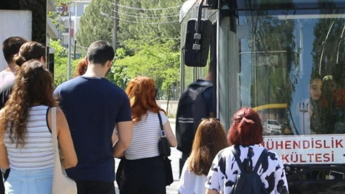 Belediye meclisi onayladı: En sık kullanılan hat öğrencilere 1 lira oldu Belediye meclisi onayladı: En sık kullanılan hat öğrencilere 1 lira oldu