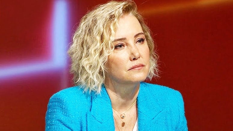 Berna Laçin’den Ali Yerlikaya’ya ‘akit’ sorusu Berna Laçin’den Ali Yerlikaya’ya ‘akit’ sorusu
