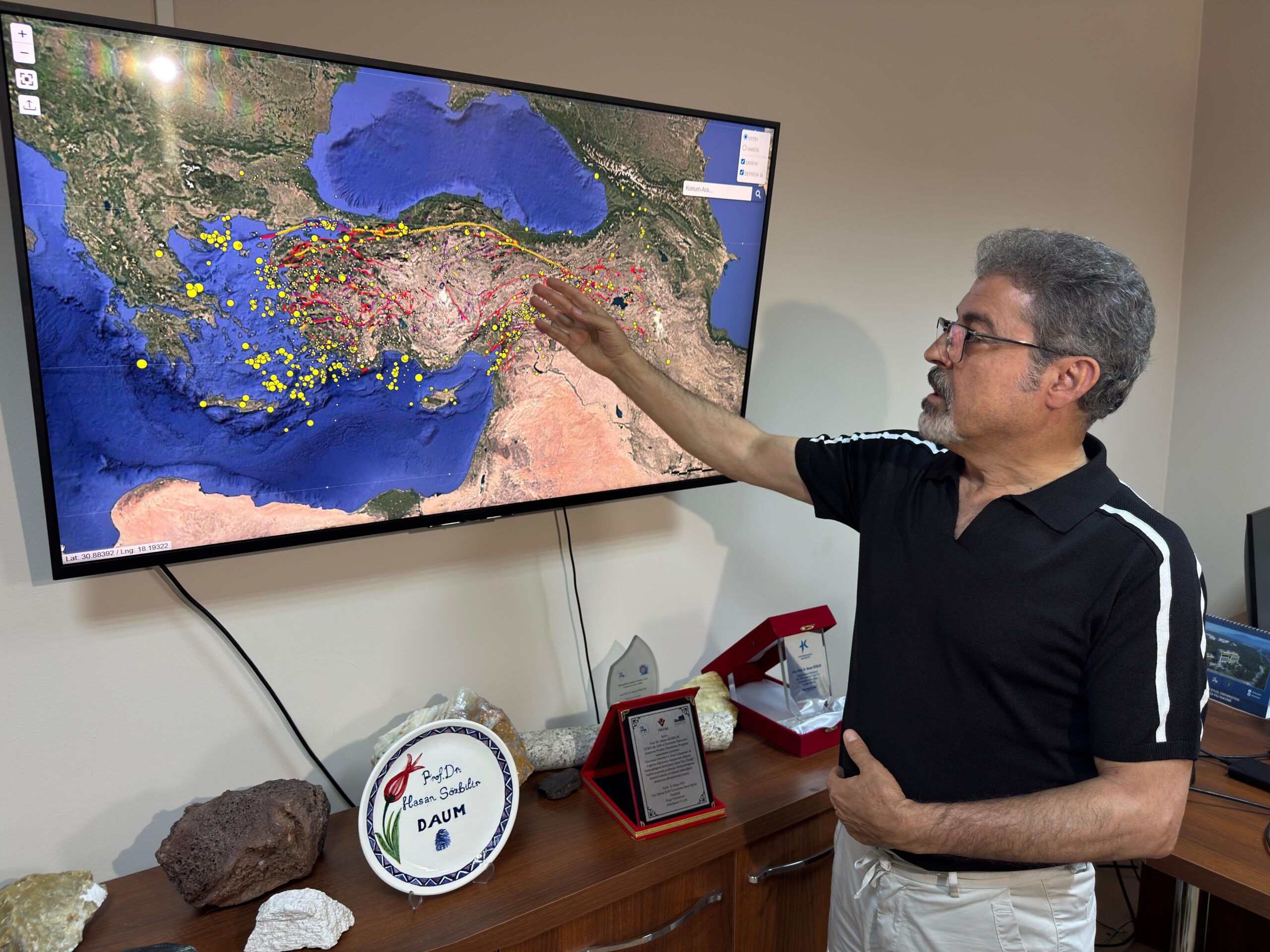 Bu bölgelere dikkat: Her an deprem üretebilecek 30 fay daha var! Bu bölgelere dikkat: Her an deprem üretebilecek 30 fay daha var!