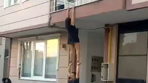 Burdur’da bir garip intihar girişimi Burdur’da bir garip intihar girişimi