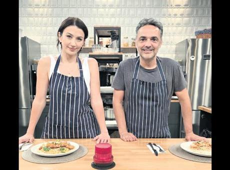 Ceren Benderlioğlu mutfakta Ceren Benderlioğlu mutfakta