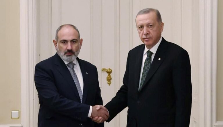 Cumhurbaşkanı Erdoğan, Paşinyan’ı kabul etti Cumhurbaşkanı Erdoğan, Paşinyan’ı kabul etti