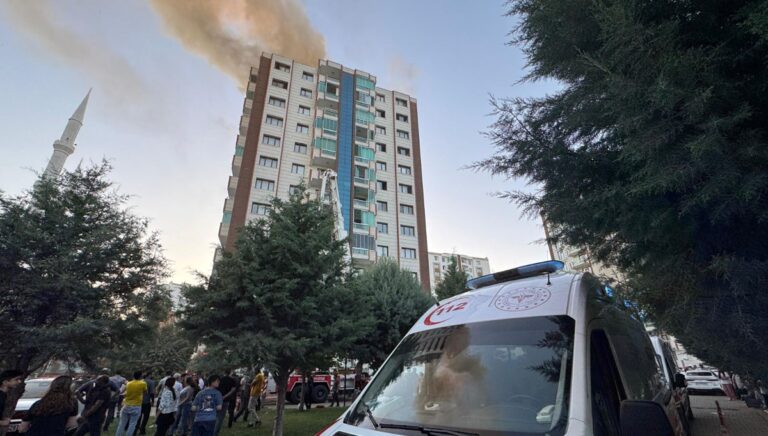 Diyarbakır’da 4 kişiye mezar olan yangında ihmaller zinciri Diyarbakır’da 4 kişiye mezar olan yangında ihmaller zinciri