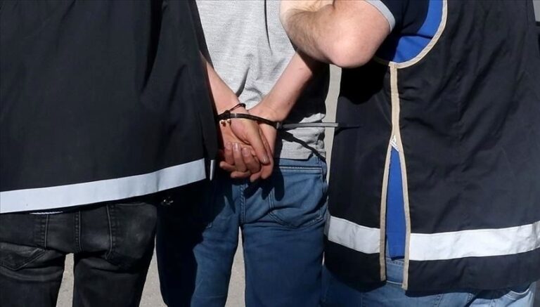Diyarbakır’da uyuşturucu operasyonları: 50 şüpheli tutuklandı Diyarbakır’da uyuşturucu operasyonları: 50 şüpheli tutuklandı