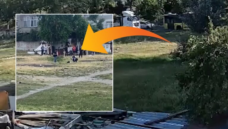 Duş alırken yere yığıldı: Bağcılar’da bir kişi boş arazide ölü bulundu Duş alırken yere yığıldı: Bağcılar’da bir kişi boş arazide ölü bulundu