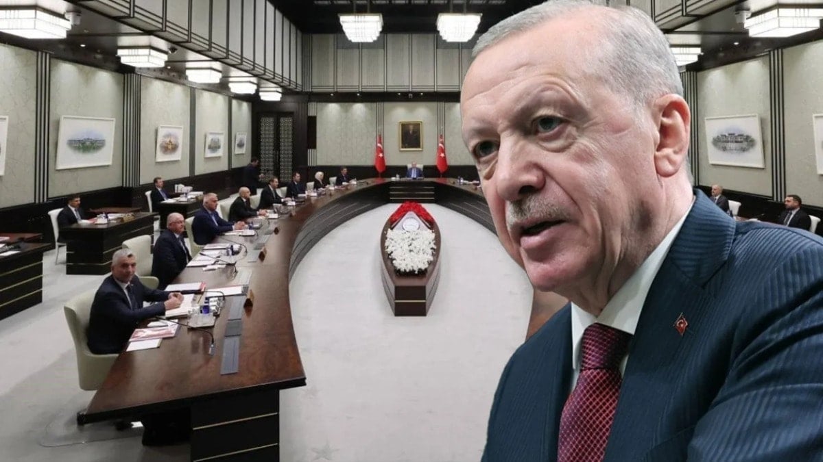Erdoğan kararını verdi: O isimler artık yer almayacak Erdoğan kararını verdi: O isimler artık yer almayacak