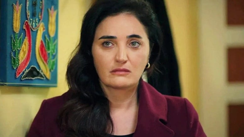 Fadik Sevin Atasoy’un herkesten gizlediği acı gerçek… İlk kez anlattı Fadik Sevin Atasoy’un herkesten gizlediği acı gerçek… İlk kez anlattı