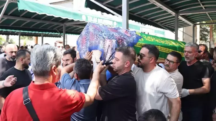 Felaket şehir şehir Türkiye’yi geziyor: Bu kez Kayseri’de 3 çocuk annesinin ölümüne neden oldu Felaket şehir şehir Türkiye’yi geziyor: Bu kez Kayseri’de 3 çocuk annesinin ölümüne neden oldu