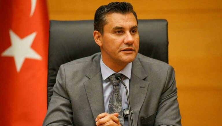 Ferdi Zeyrek’in ölümü sonrası AK Parti’den Manisa kararı Ferdi Zeyrek’in ölümü sonrası AK Parti’den Manisa kararı