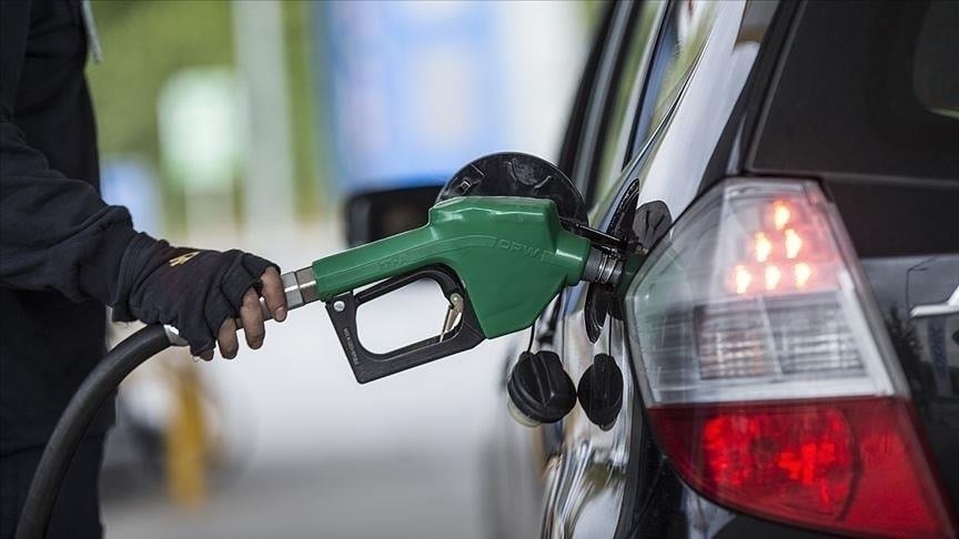Fiyatlar durmuyor: Motorin ve benzine bu gece zam geliyor! Fiyatlar durmuyor: Motorin ve benzine bu gece zam geliyor!