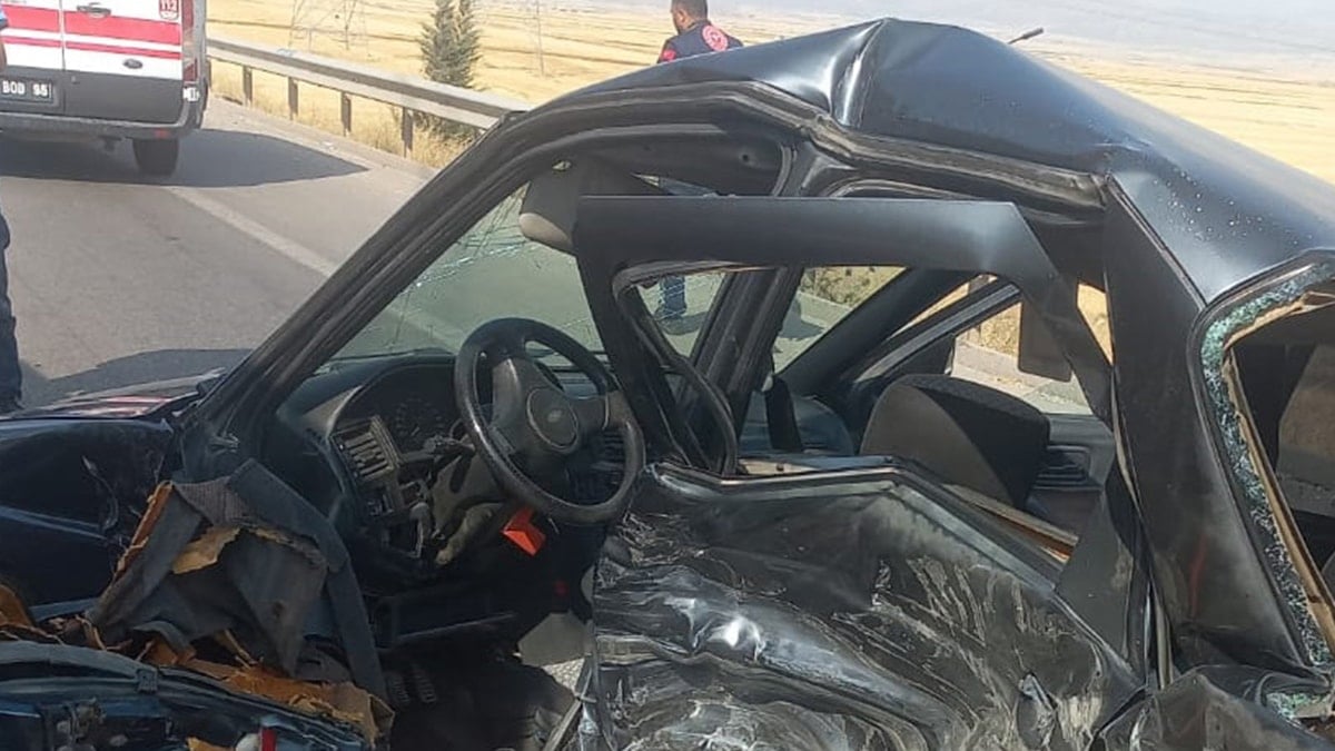 Gaziantep’te feci kaza: 1 ölü, 1 yaralı Gaziantep’te feci kaza: 1 ölü, 1 yaralı