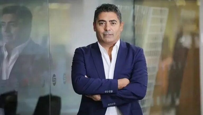 Halk TV’nin sahibi Cafer Mahiroğlu hakkında yakalama kararı Halk TV’nin sahibi Cafer Mahiroğlu hakkında yakalama kararı