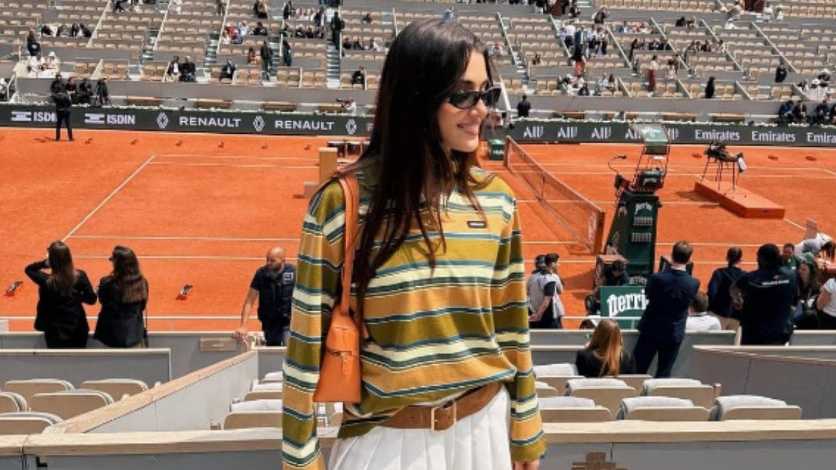 Hande Erçel’in tenis maçında giydiklerinin fiyatı ‘pes’ dedirtti Hande Erçel’in tenis maçında giydiklerinin fiyatı ‘pes’ dedirtti