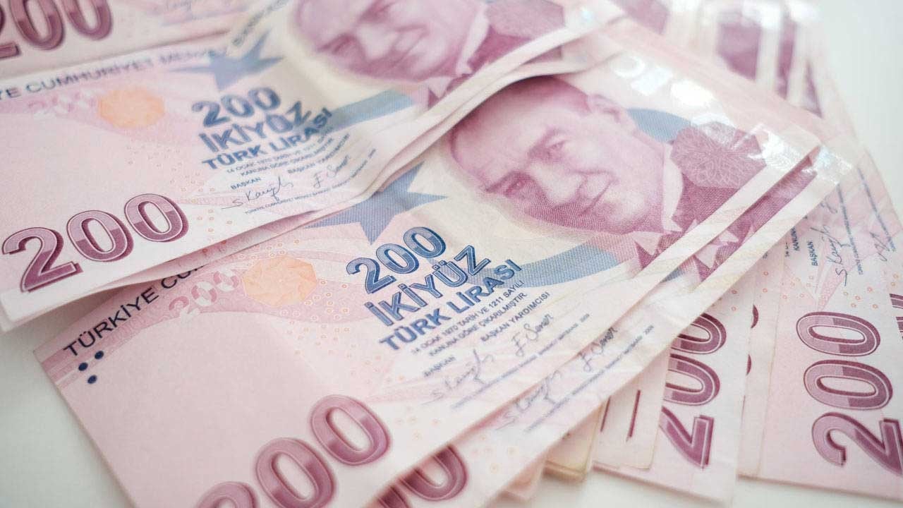 İstanbul ve Gaziantep’te Hazine arazileri satıldı! Üç taşınmaz aynı şirkete gitti İstanbul ve Gaziantep’te Hazine arazileri satıldı! Üç taşınmaz aynı şirkete gitti