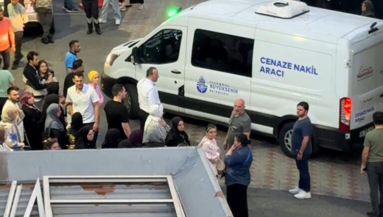 İstanbul’da 3 aylık bebeğin şüpheli ölümü: Soruşturma başlatıldı İstanbul’da 3 aylık bebeğin şüpheli ölümü: Soruşturma başlatıldı