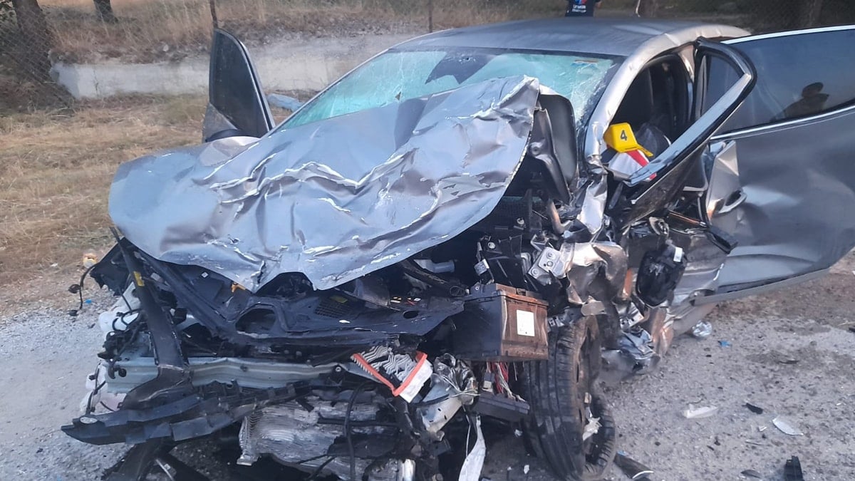 İzmir’de zincirleme trafik kazası: 5 kişi öldü İzmir’de zincirleme trafik kazası: 5 kişi öldü