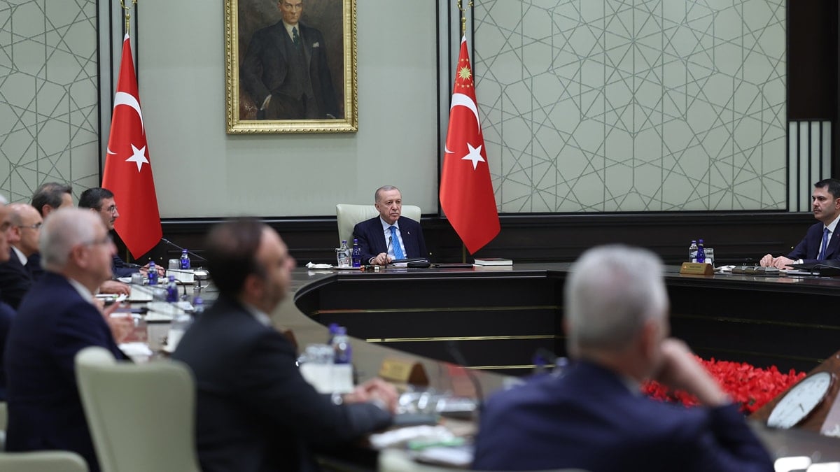 Kabine toplantısının gündeminde İsrail- İran çatışması var Kabine toplantısının gündeminde İsrail- İran çatışması var