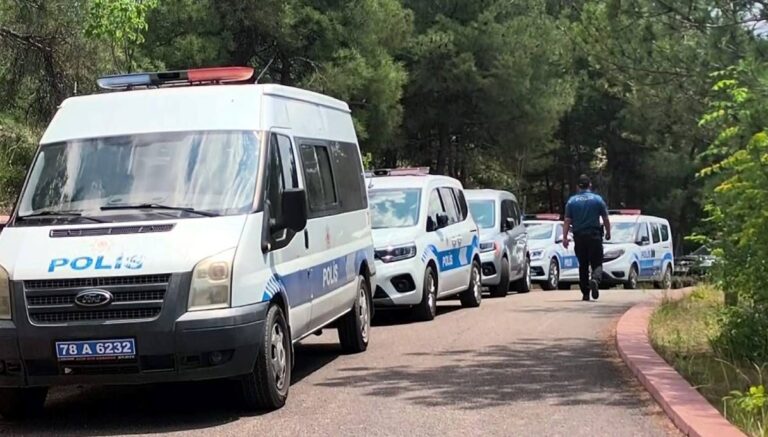 Karabük’te şüpheli ölüm: Ağaca asılı halde bulundu Karabük’te şüpheli ölüm: Ağaca asılı halde bulundu