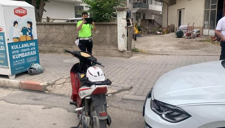 Karaman’da elektrikli bisiklet kazası Karaman’da elektrikli bisiklet kazası