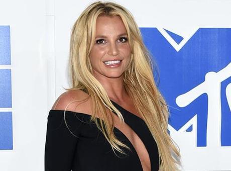 Kendi boyunu geçti! Britney Spears ile oğlundan duygulandıran paylaşım Kendi boyunu geçti! Britney Spears ile oğlundan duygulandıran paylaşım