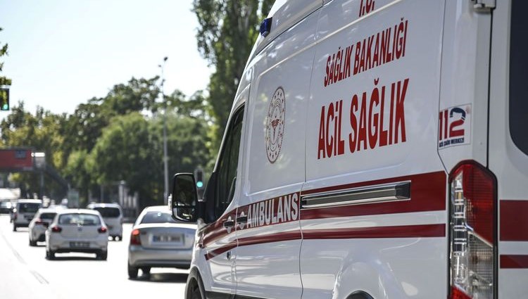 Kocaeli’de kavga: 1’i polis 3 kişi yaralandı Kocaeli’de kavga: 1’i polis 3 kişi yaralandı